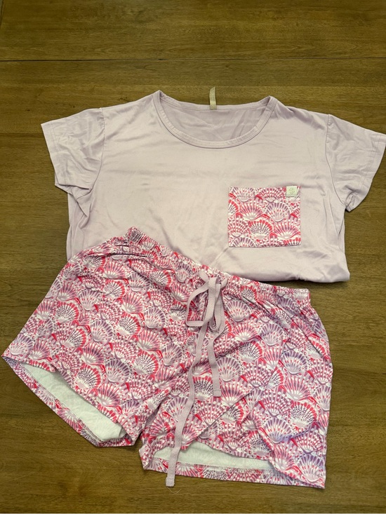Simply Southern Other - Simply Southern Pink Shell-Print Short Pajama Set